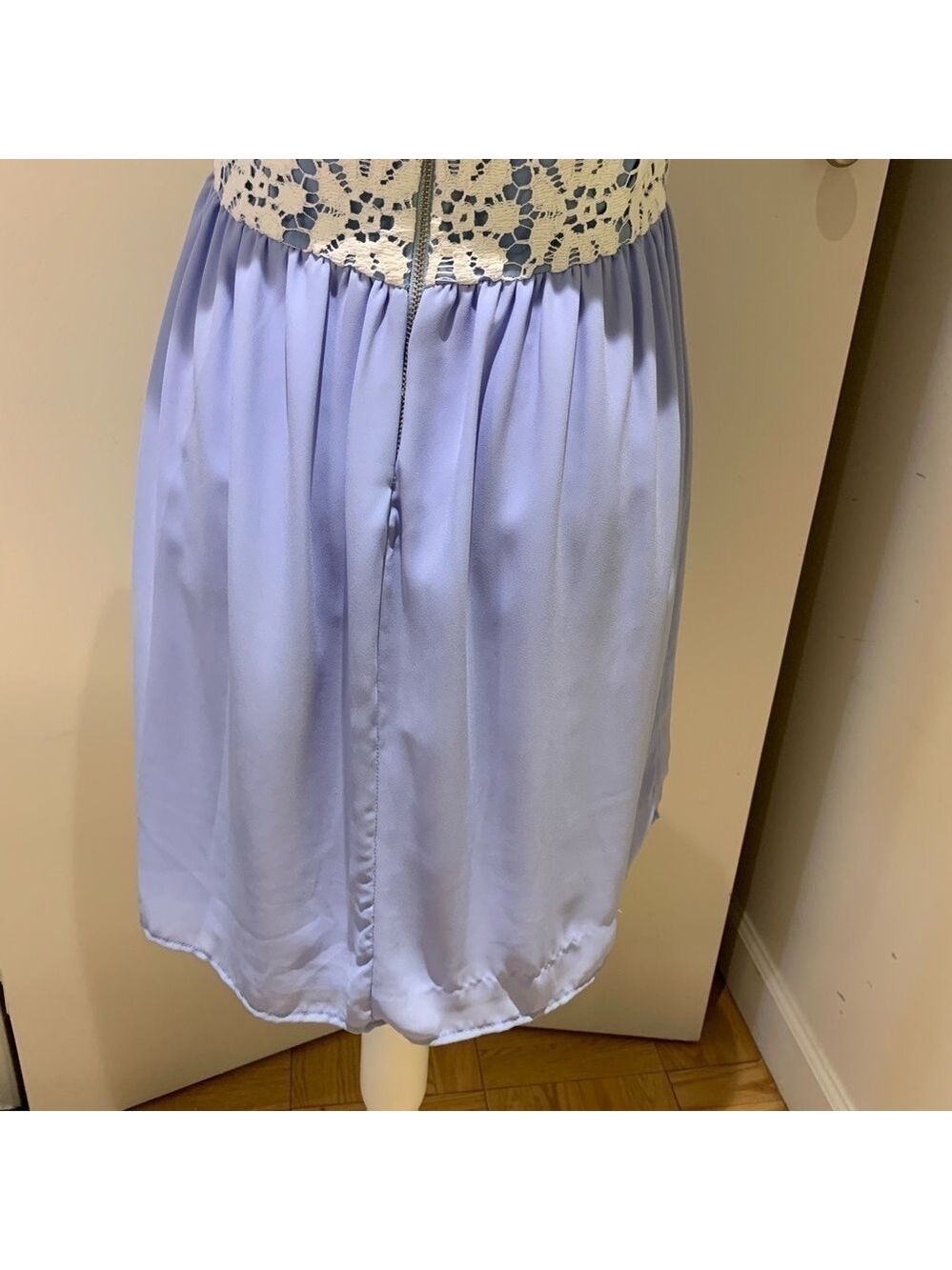Eight Sixty Lavender Sleeveless Dress - Picture 5 of 7
